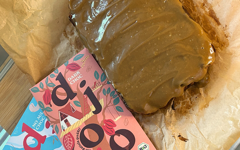 Vegane Salted Caramel Chickpea Blondies Rezept