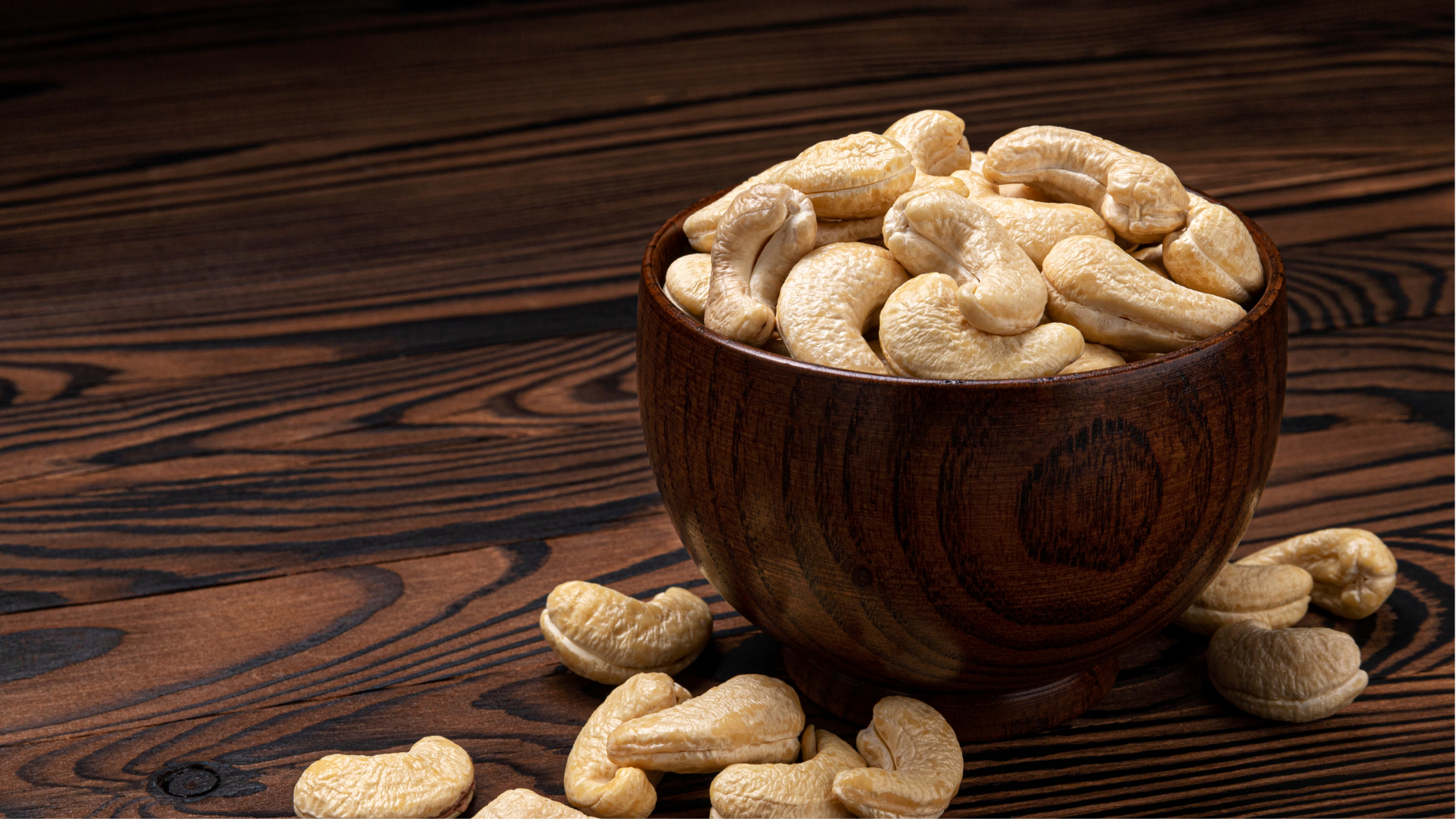 Bio und nachhaltige Nüsse als zarte Füllung für unsere veganen Pralinen