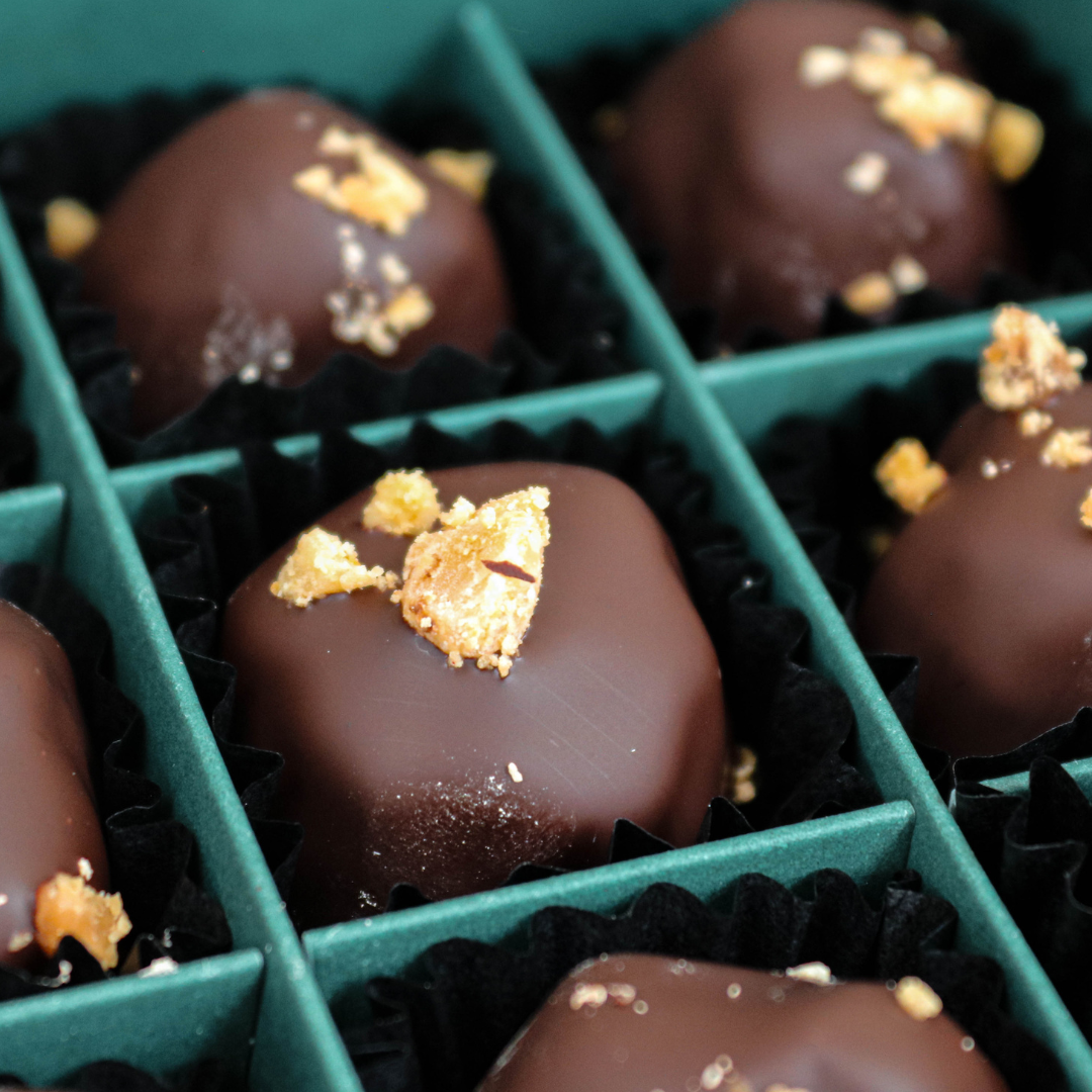 Dattelpralinen: Macadamia Mania (Bio)