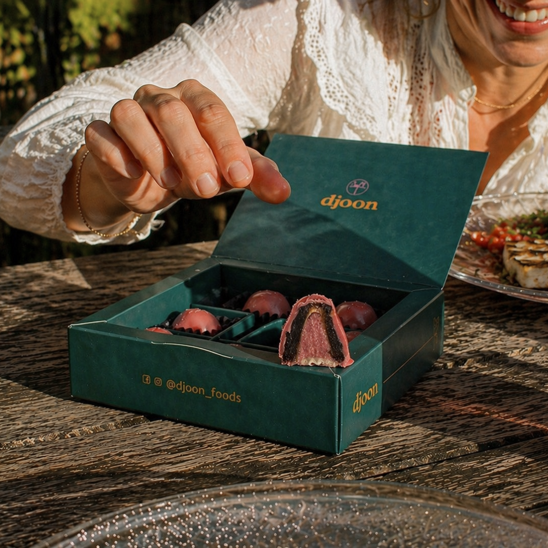 Praline des Monats: Erdbeer-Rhabarber (Bio)