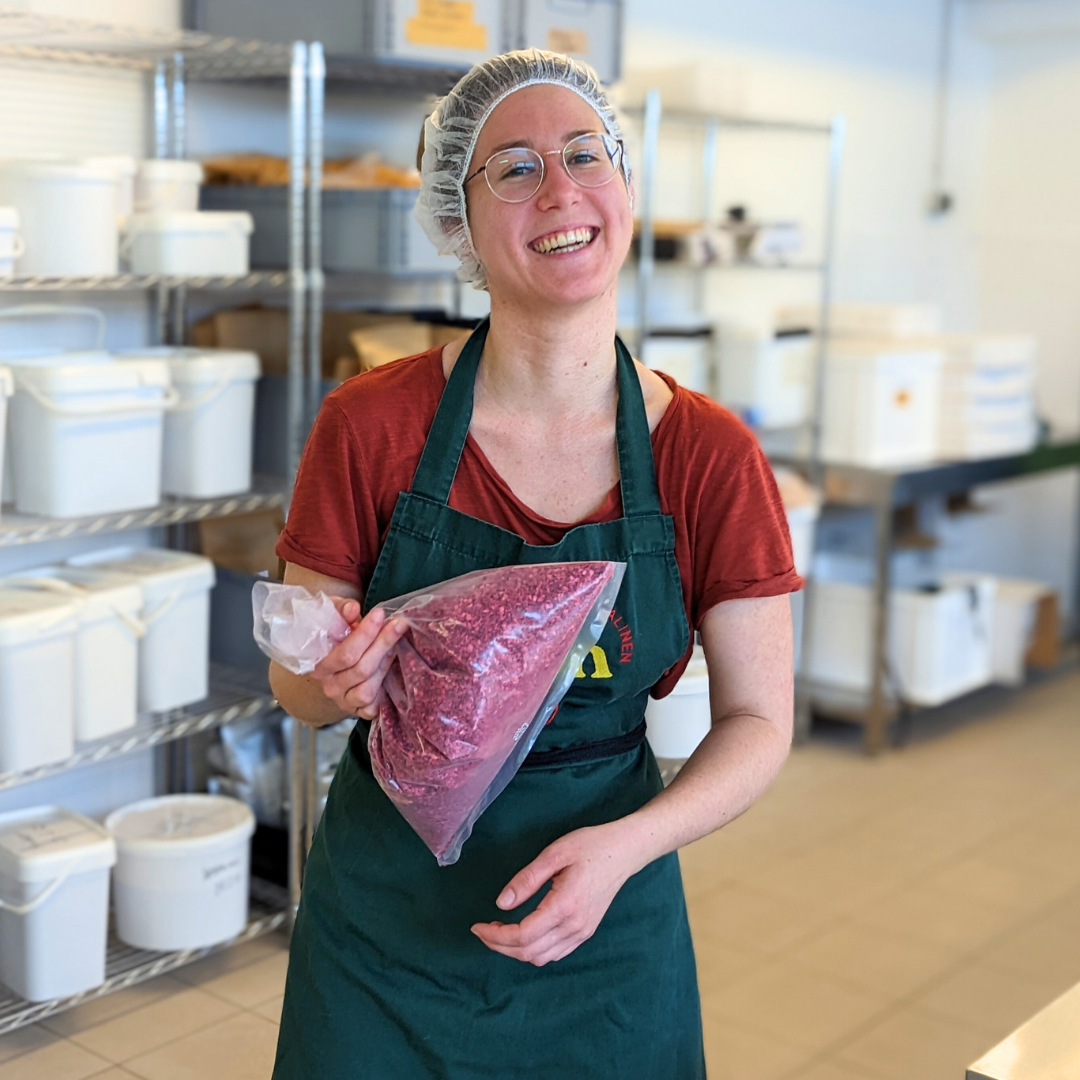 Starke Frauen führen das Produktionsteam von djoon an, mit Herz und Handwerk