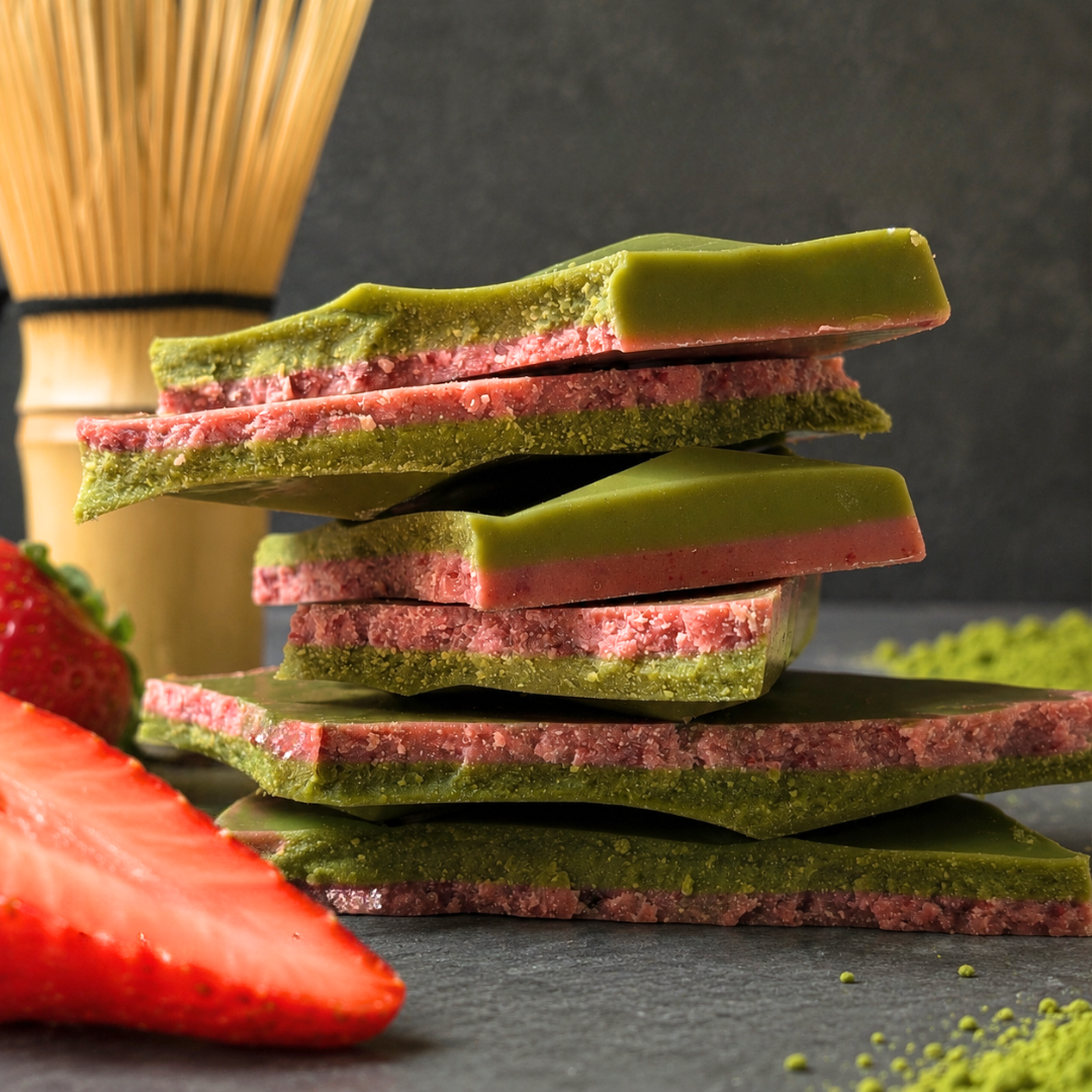 Dattelschokolade: Matcha Strawberry (Bio)