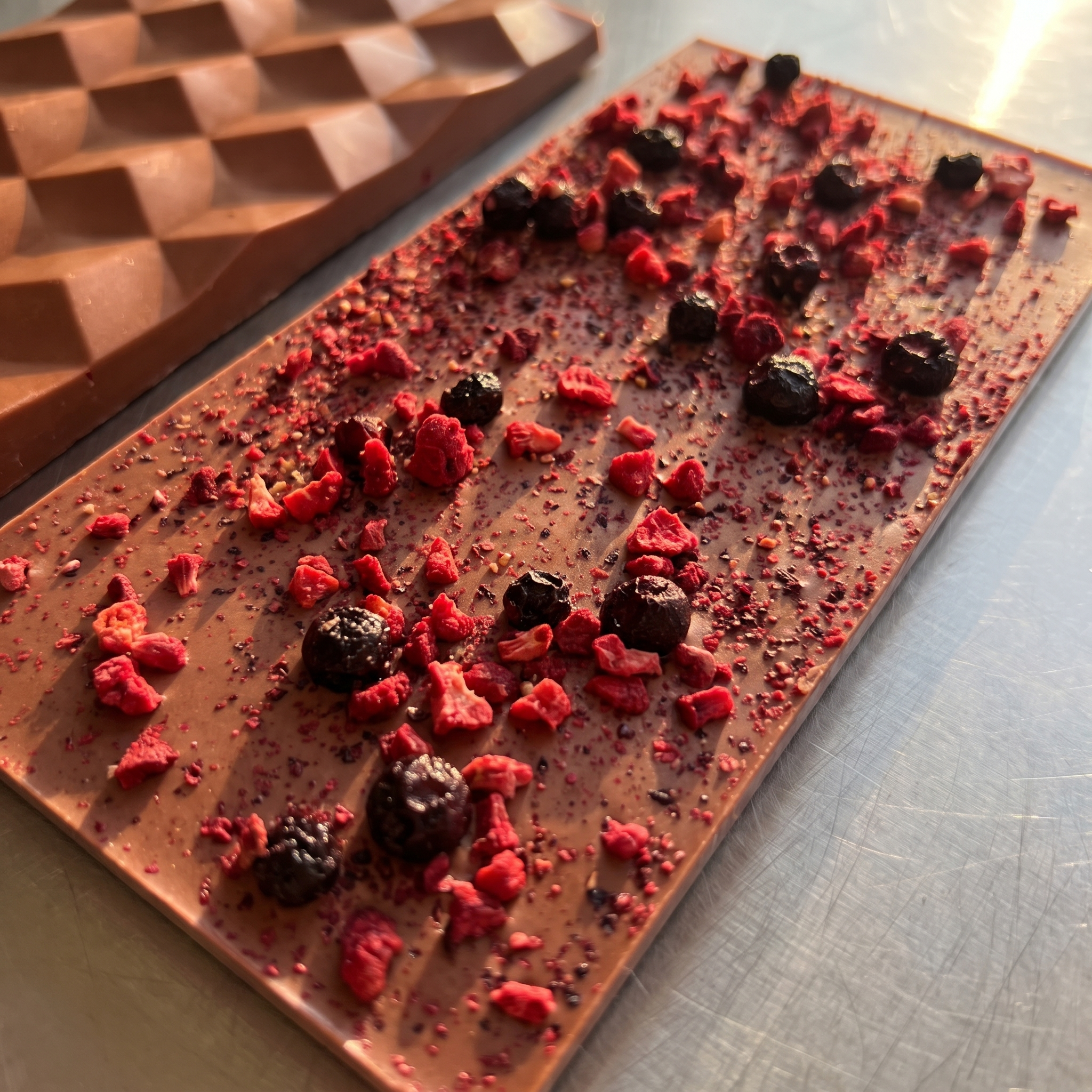 Schokolade des Monats: Wildberry Spritz (Bio)