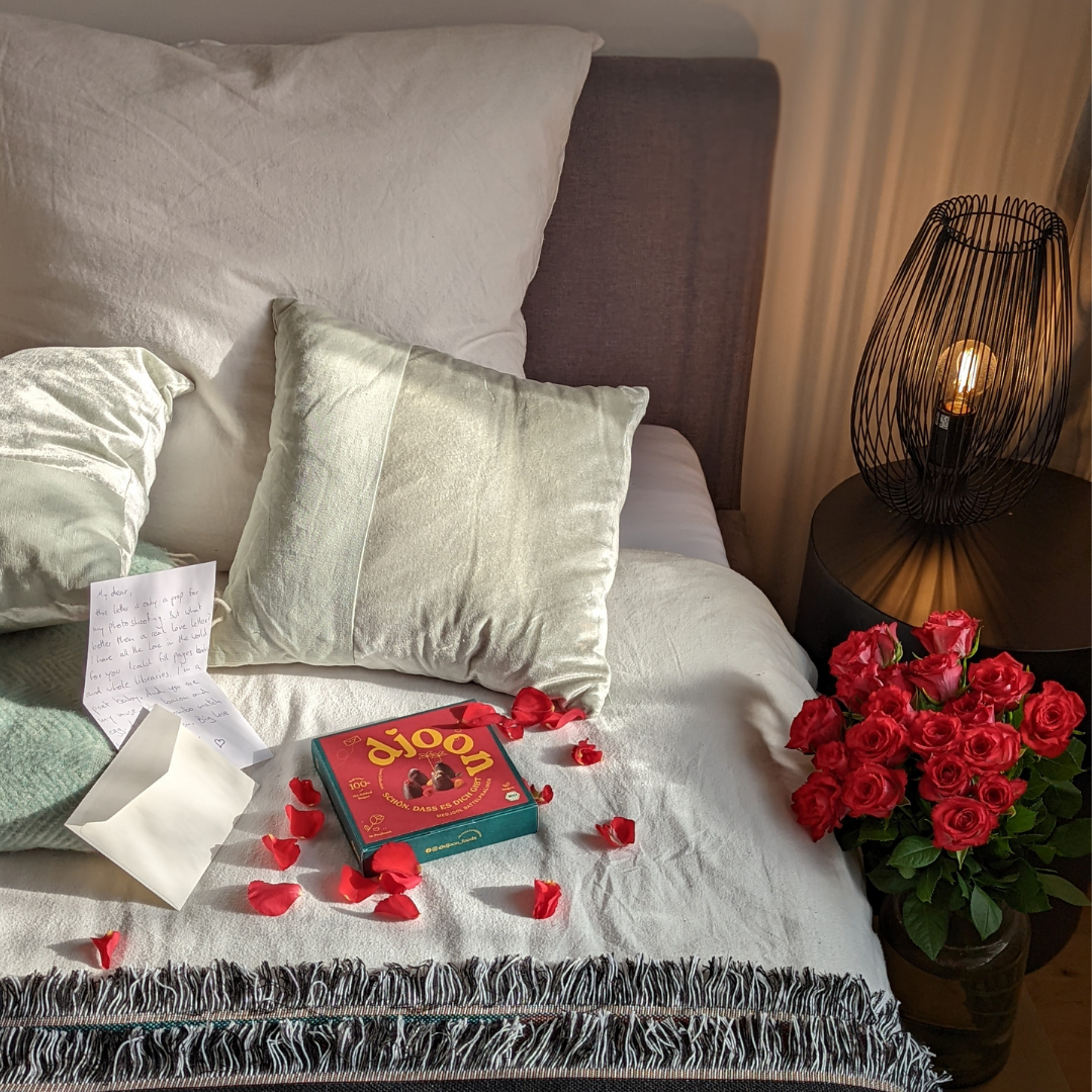 djoon vegane Pralinen mit Schokolade als perfektes Geschenk